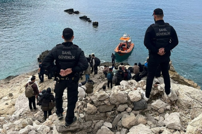 Muğla’da 32 Düzensiz Göçmen ve 1 Göçmen Kaçakçısı Yakalandı