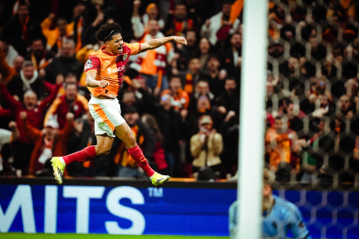 RAMS Park'ta Tarihi Gece: 5-2