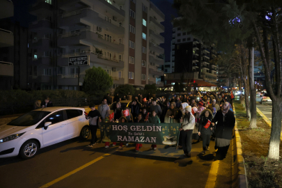 Ramazan Ayı Fener Alayı ile Karşılandı