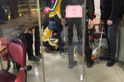 Çay ocağındaki bıçaklı saldırıda bir kişi ağır yaralandı