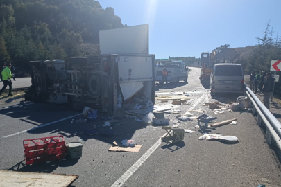 Kazada ölen baba ve oğlu son yolculuklarına uğurlandı