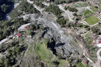 Seydikemer'de Heyelan Yaşanan Alan Havadan Görüntülendi