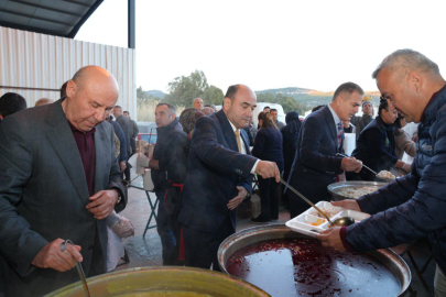Karadere İftarında Devlet Protokolü Vatandaşlarla Buluştu