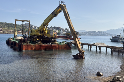 Bodrum'da kaçak iskeleler yıkıldı, karavanlar tahliye ediliyor