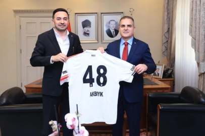 Fethiye Beşiktaş Taraftarlar Derneği’nden Vali Akbıyık’a Ziyaret