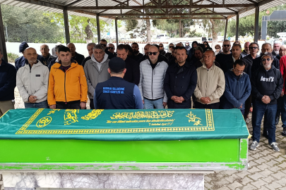 Bodrum'da Hayatını Kaybeden Müzisyen Öcal Toprağa Verildi