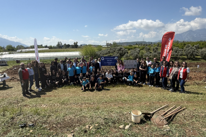 Hayatını Kaybeden Öğretmen ve Öğrenciler İçin Seydikemer'de Fidan Dikildi