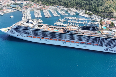 Marmaris'e "MSC Divina" kruvaziyeriyle 3 bin 700 Turist Geldi