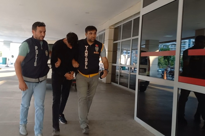 Manisa’da Kendisini Polis Olarak Tanıtıp Dolandırıcılık Yapan Şüpheli Tutuklandı