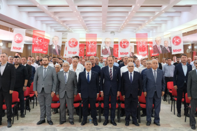 İzmir'de MHP'nin İlçe Kongreleri Sürüyor
