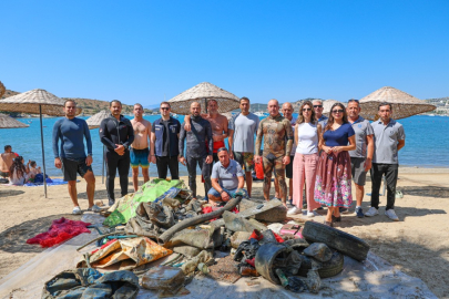 Bodrum'da deniz dibi temizliği yapıldı