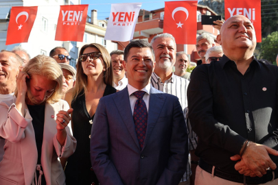 Marmaris Belediye Başkanı Acar Ünlü CHP’den İstifa Ederek Yeni Parti’ye Katıldı