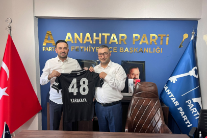 Fethiye Beşiktaş Taraftarlar Derneği’nden Anahtar Parti’ye Ziyaret