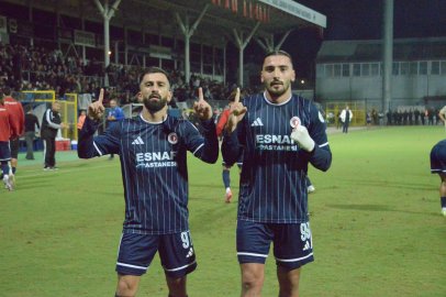 Fethiyespor Evinde Berabere Kaldı